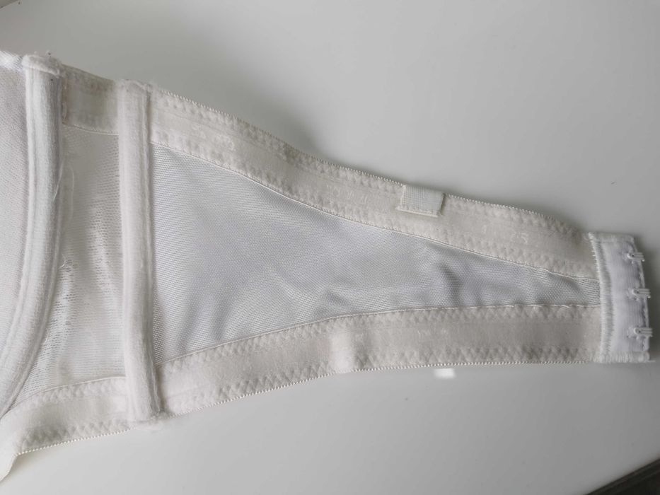 Biustonosz 90G
90G·Nowy bez metki·Secret Possessions