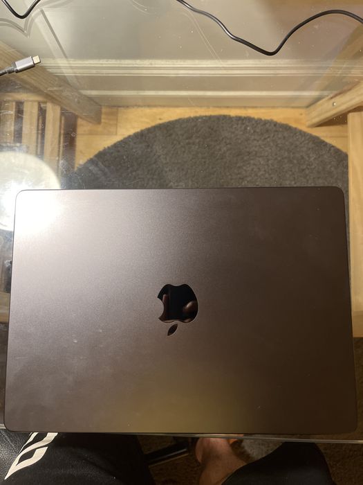 Macbook M4 Pro / 16GB/ 500GB - 2024, 14 polgadas