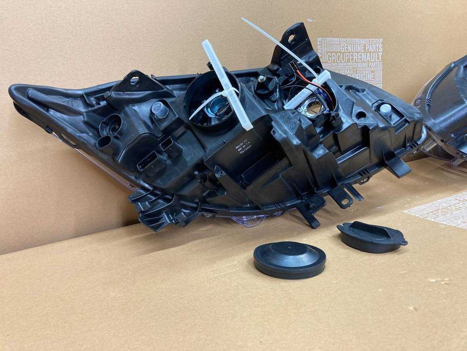 Фари передние на Renault Laguna 3 (Рено Лагуна 3) 2007-2010 ЧОРНІ