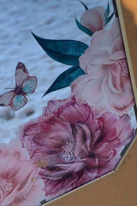 Зеркало восьмиугольное винтажное с цветами.