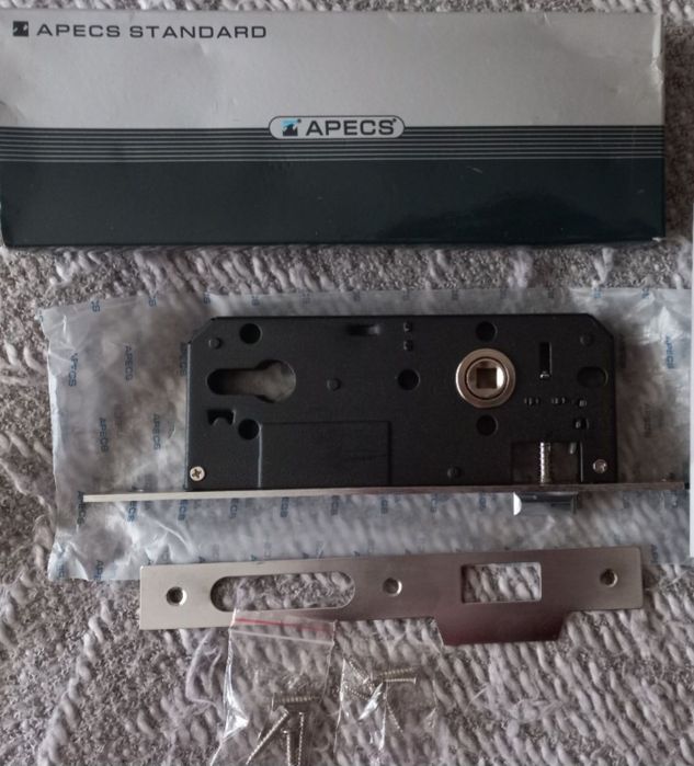 Замок врізний Apecs