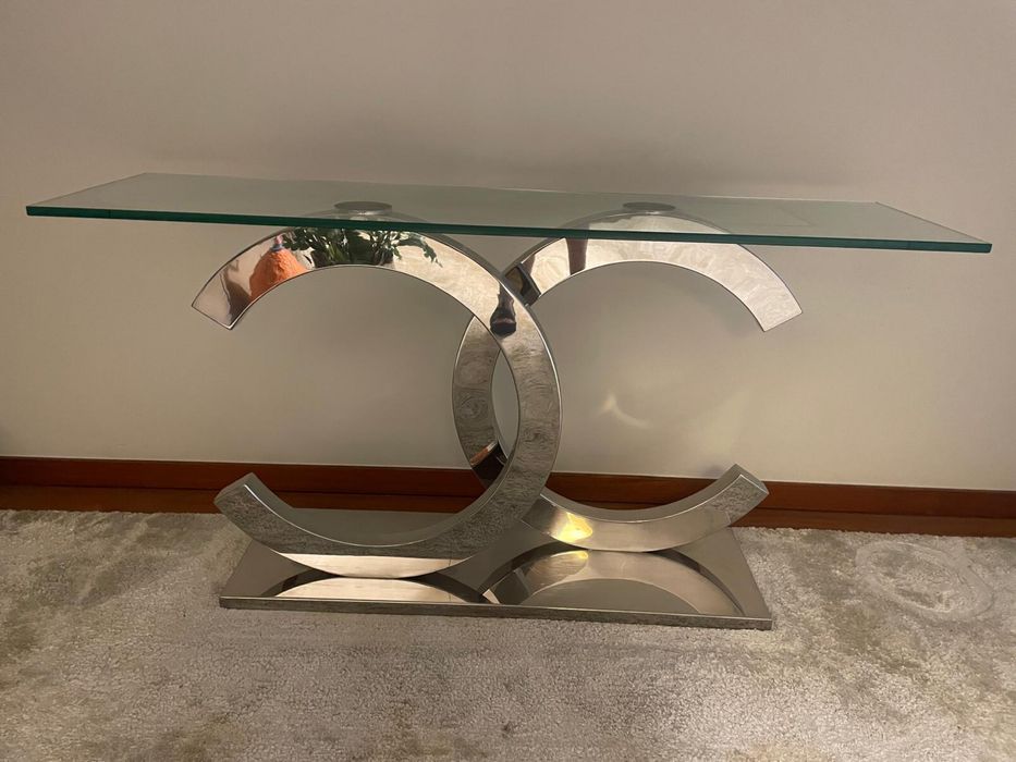 Mesa de Apoio com tampa de vidro