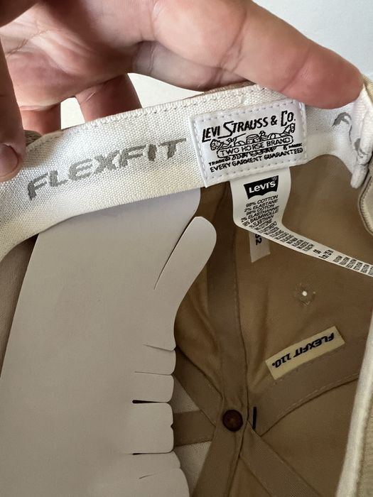 Кепка Levis Flex fit