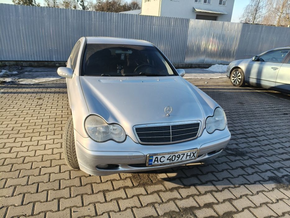 Мерседес w 203   .