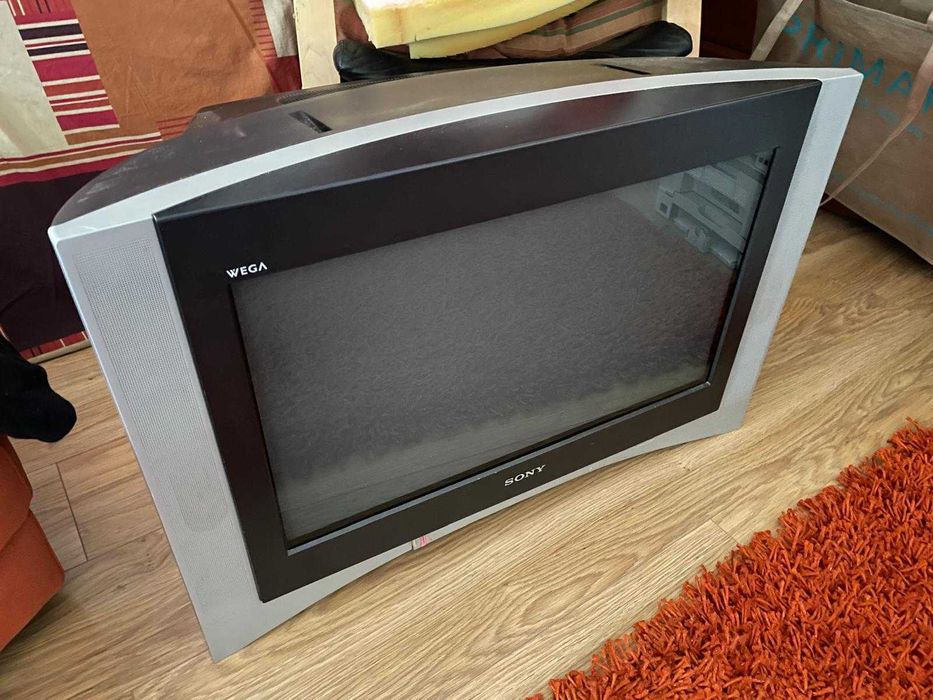 TV Antiga Sony Wega