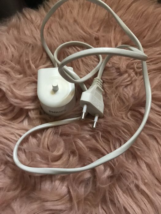 Зарядка для електро щітки Philips