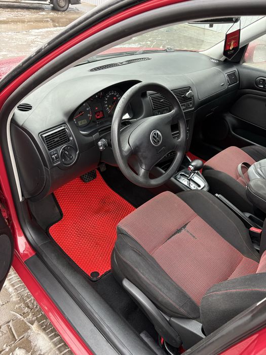 Легковий автомобіль