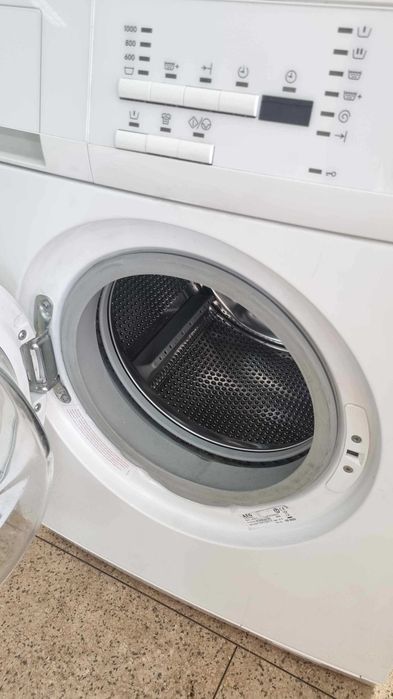 Máquina de Lavar Roupa AEG LAVAMAT 60810