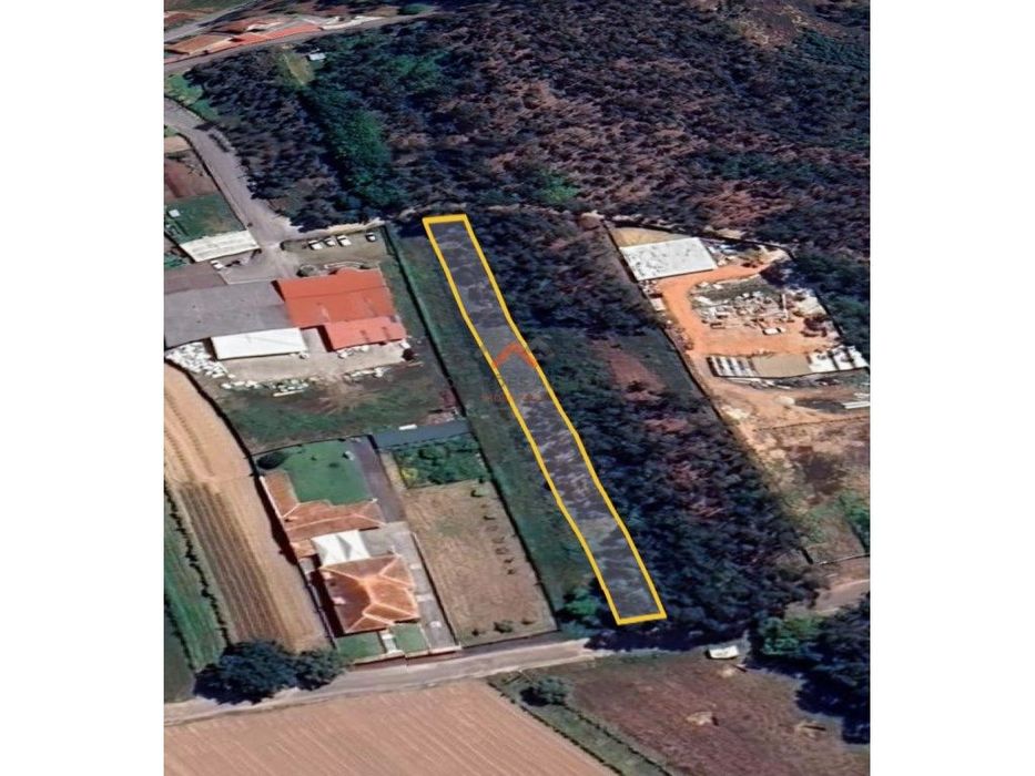 Terreno para Construção em Óis da Ribeira — Travassô E Óis Da Ribeira, Aveiro