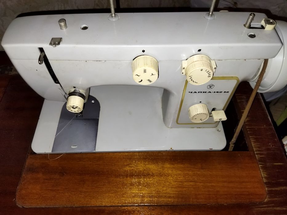 Швейна машинка Чайка 142 м