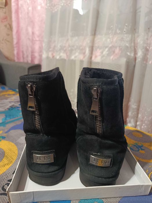 Уггі жіночі зима