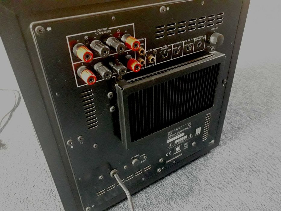 Сабвуфер YAMAHA NS-SW 300 Вт