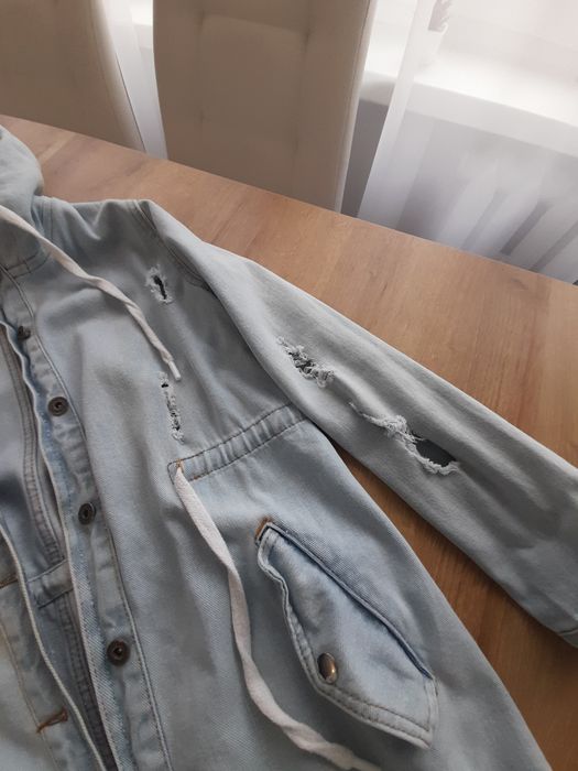 Damska kurtka płaszcz jeans przetarcia dziury rozmiar S/M