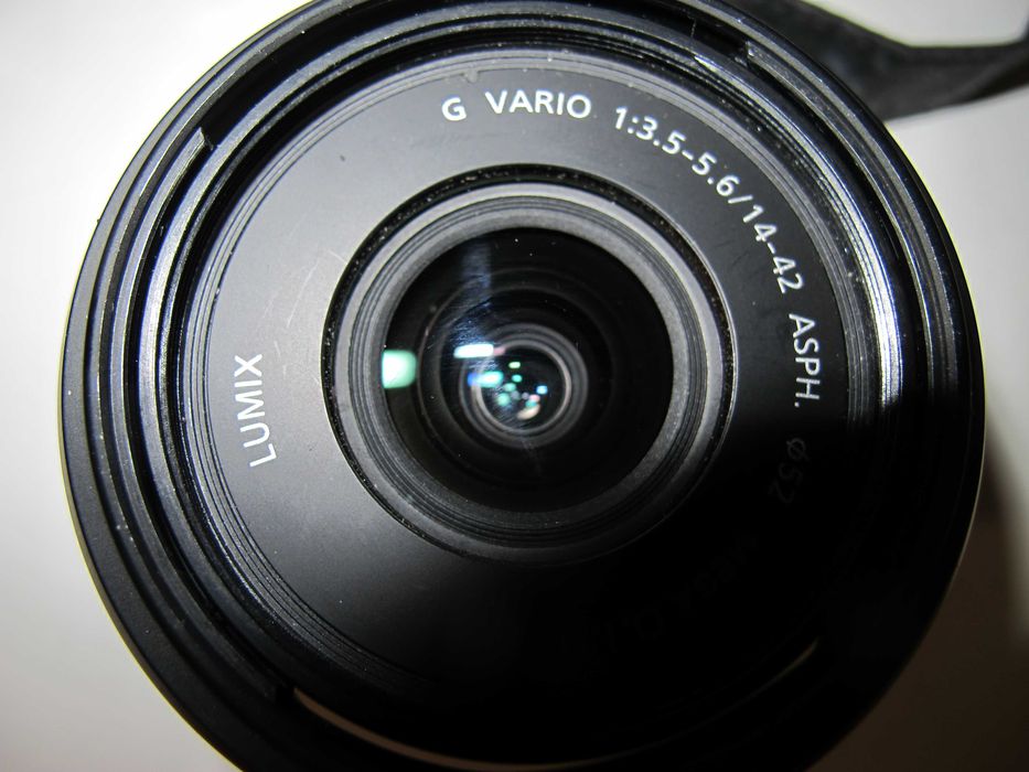 Panasonic  об'єктив 14-42
