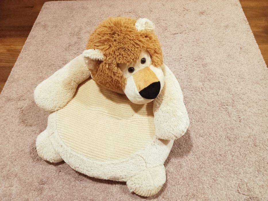 Sofá infantil de peluche