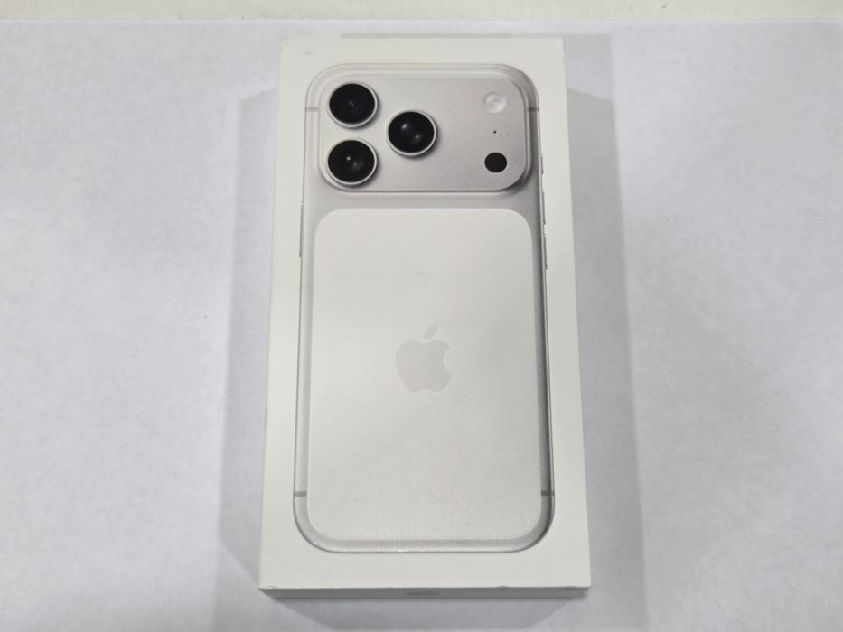 NOWY Telefon Apple Iphone 17 Pro 256GB Srebrny / Silver DZIERŻONIÓW