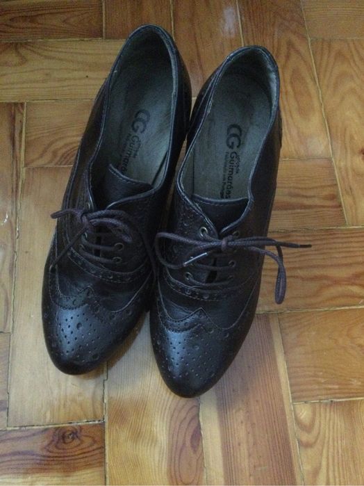 Sapatos em pele como novos, 36