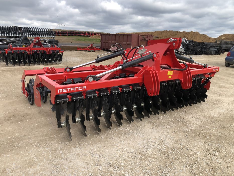 Brona talerzowa hydrauliczna hydraulicznie Metanga BTH 4;4,5;5;5,5;6m