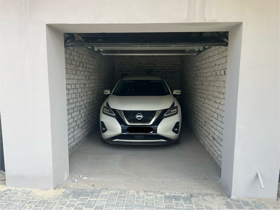 Продам гараж в центрі. ЖК Рідний Дім