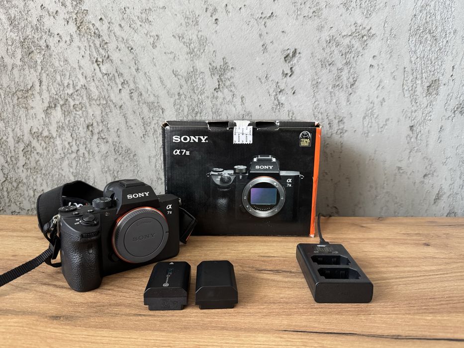 Aparat Sony A7 III, niski przebieg, bdb stan
