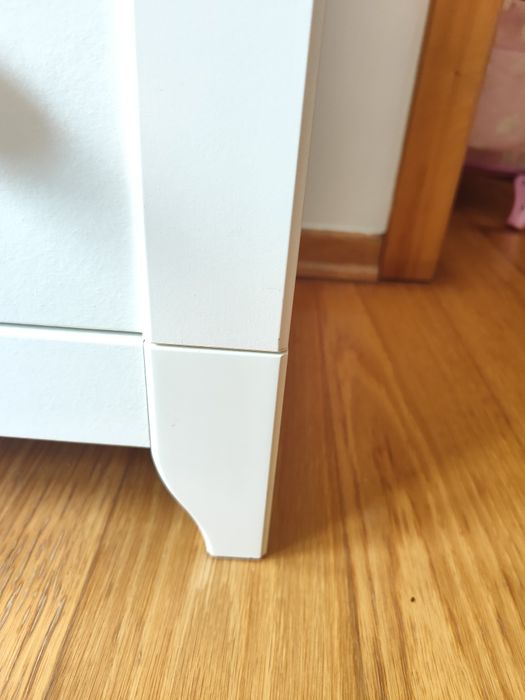 Cómoda branca IKEA