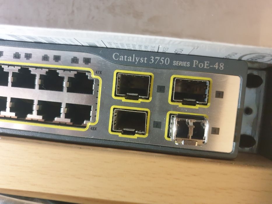 Switch CISCO Catalyst 3750G Series PoE-48