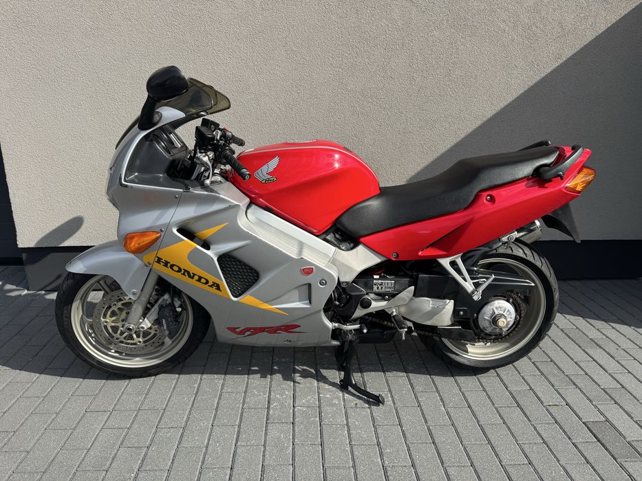 Honda VFR 800fi milenijna