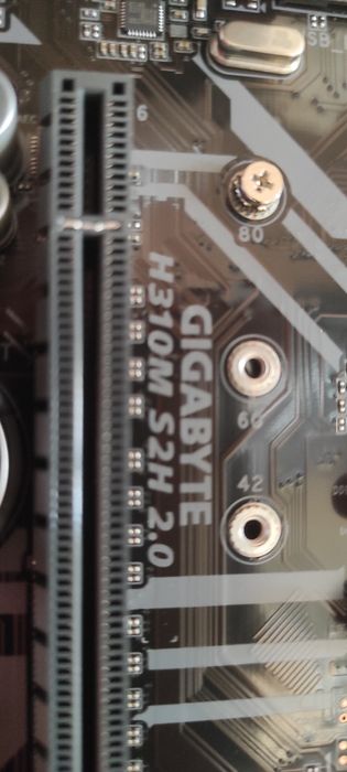 Нові материнські плати Gigabyte GA-H110M-S2V