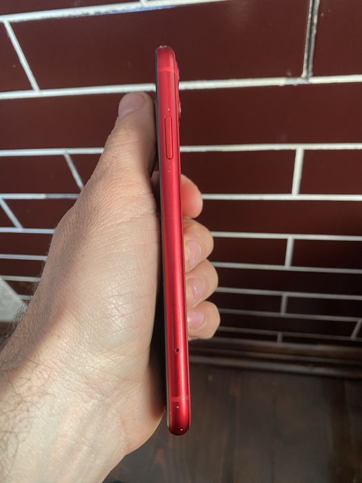 iPhone 11 айфон в чудовому стані)