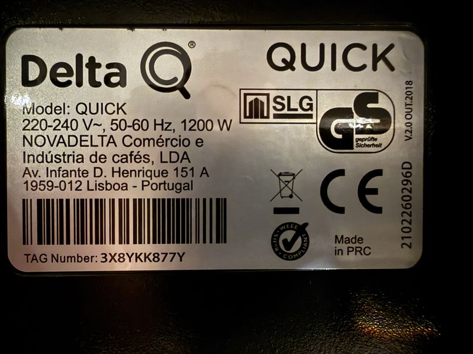 Máquina de café Delta Q Quick Preta