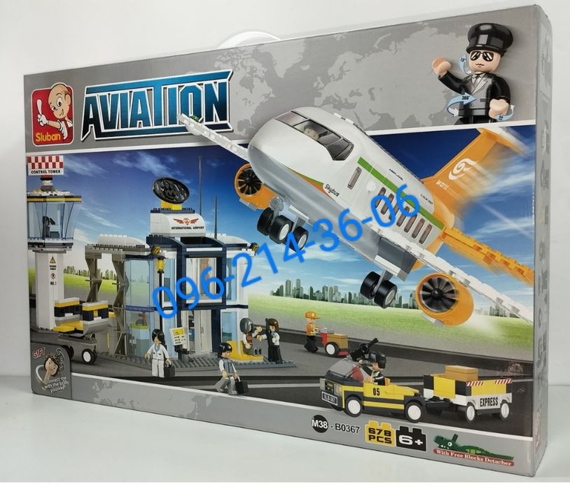 Конструктор Sluban M38-B0367 Аэропорт Самолёт 678 дет