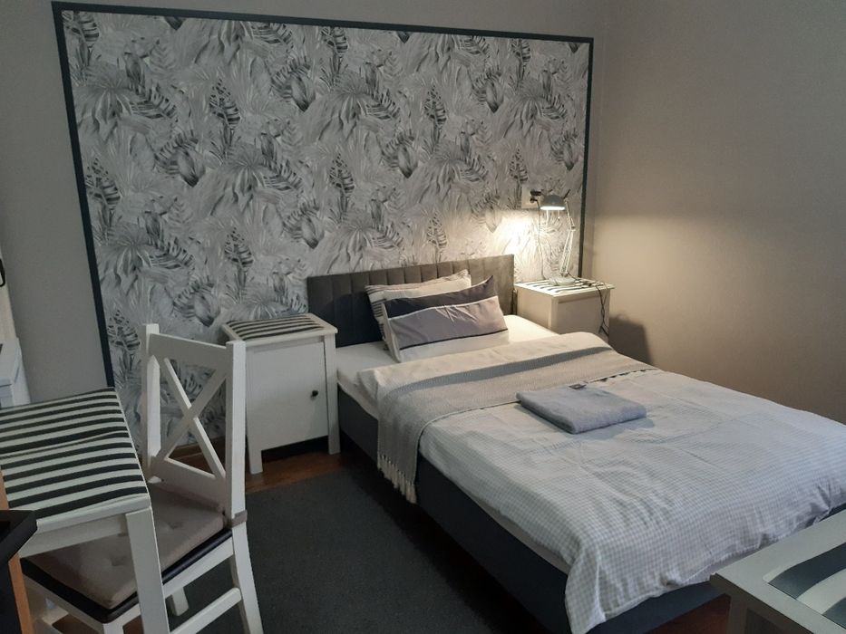 Noclegi Pokoje 1-os. dla  pracowników z łazienką , lodówką ,