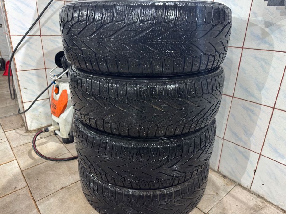 Зимняя резина 225/50/17 Nokian hakkapelita