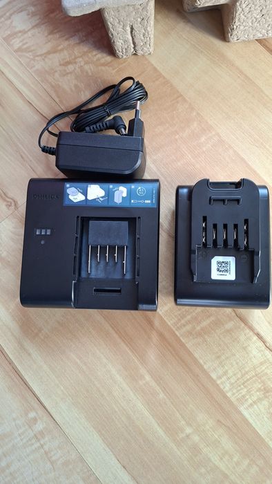 Akumulator, bateria + ładowarka do odkurzacza Philips