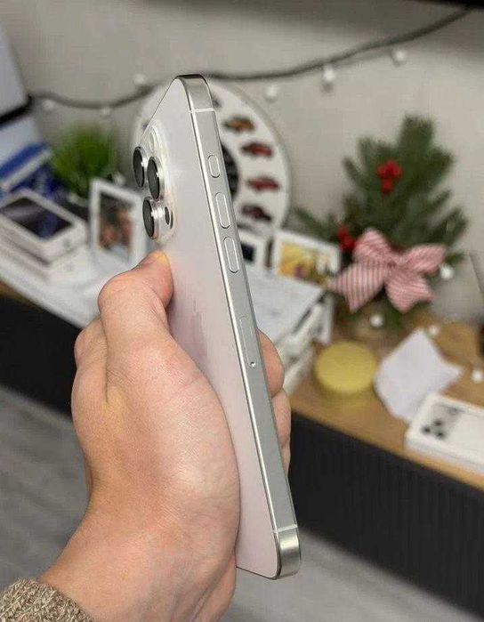 iPhone 16 Pro Max, 256 ГБ, SIM + eSIM