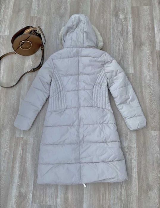 Пуховик жіночий фабрична якість