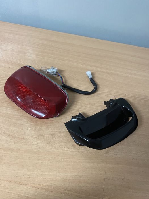 Kawasaki ZZR 1100 Zadupek owiewka prawa lewa kierunkowskazy  90/0