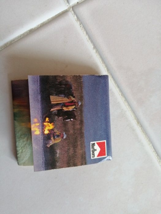 Caixa de Fósforos Marlboro antiga