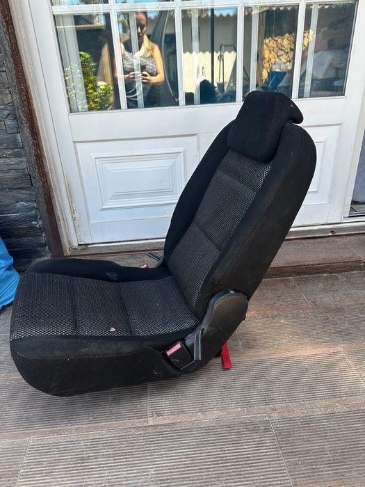Vendo dois bancos peugeot 307 de 7 lugares