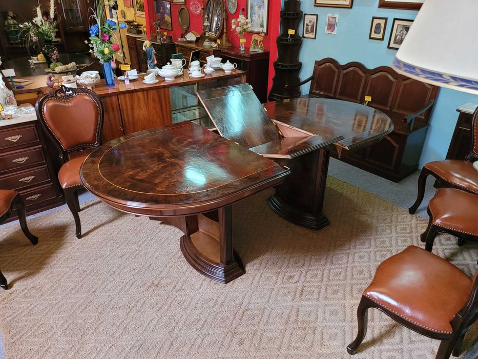 Excellent living room table with bar on the legs - Extendable - Only the table, the chairs are sold separately64584264426753120