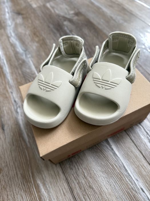 Сандалі adidas, босоніжки дитячі 25 розмір
