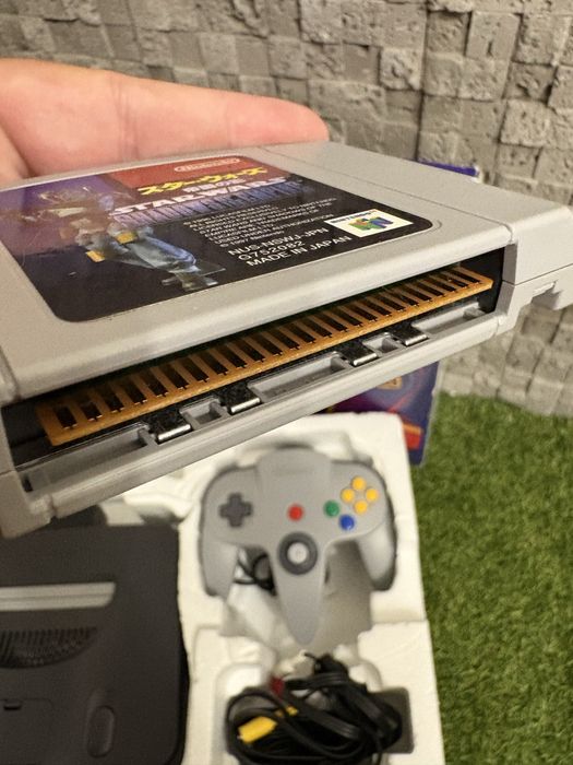 Nintendo 64 + картридж Star Wars гарний стан