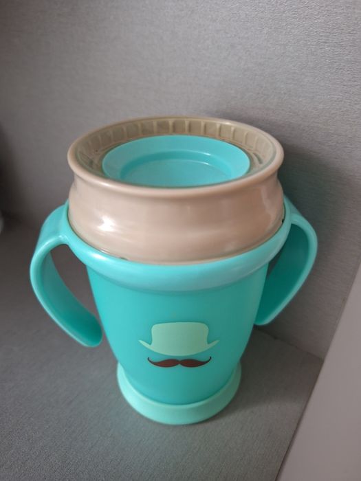 Kubek do nauki picia