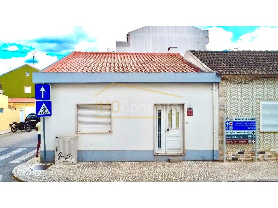 T1 + 1 Detached House