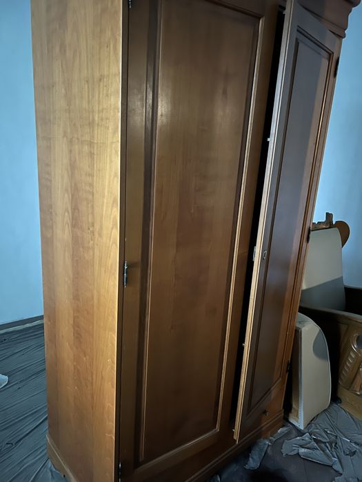 Деревʼяна шафа дуб