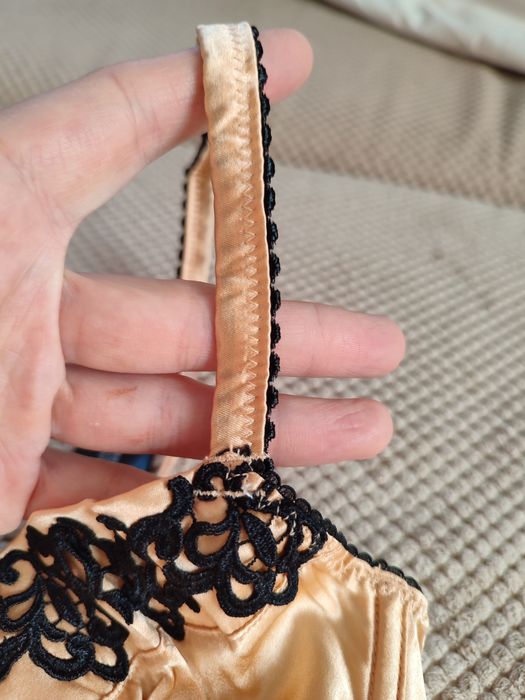 Zara Stanik damski jedwab r. 75C biustonosz