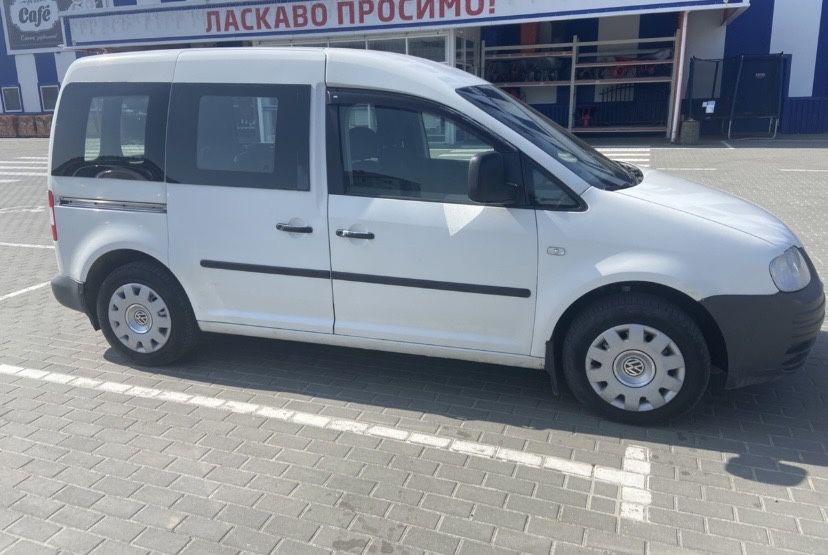 Продаю Volkswagen Caddy 2005 року.