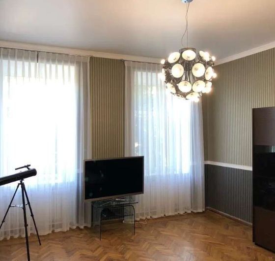 Сдам 2 комнатную кв  в центре! Успенская/Александровский проспект!