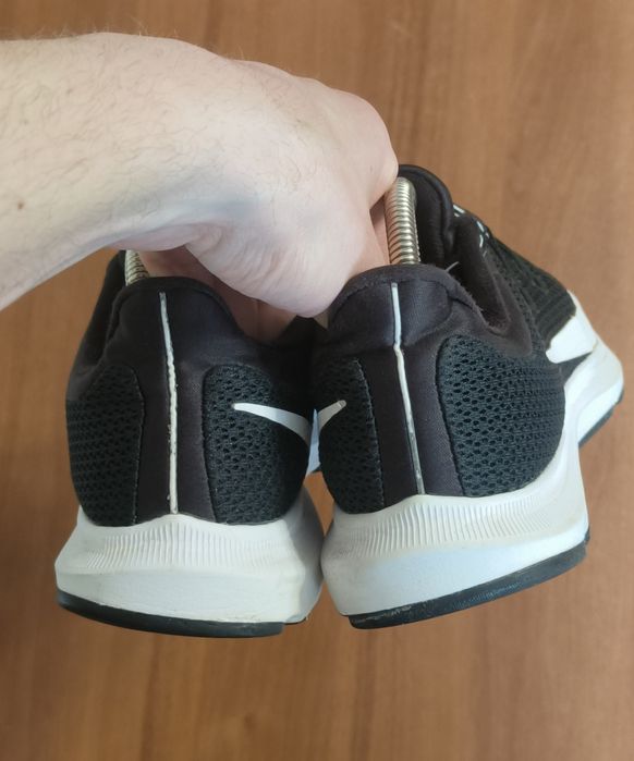 Кросівки спортивні бігові Nike Air Zoom Quest 2 41 розмір