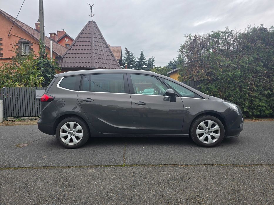 Opel Zafira C 2014r 2.0 CDTI 165KM Cosmo Alu 17 Kamera PDC 7 miejsc Polecam